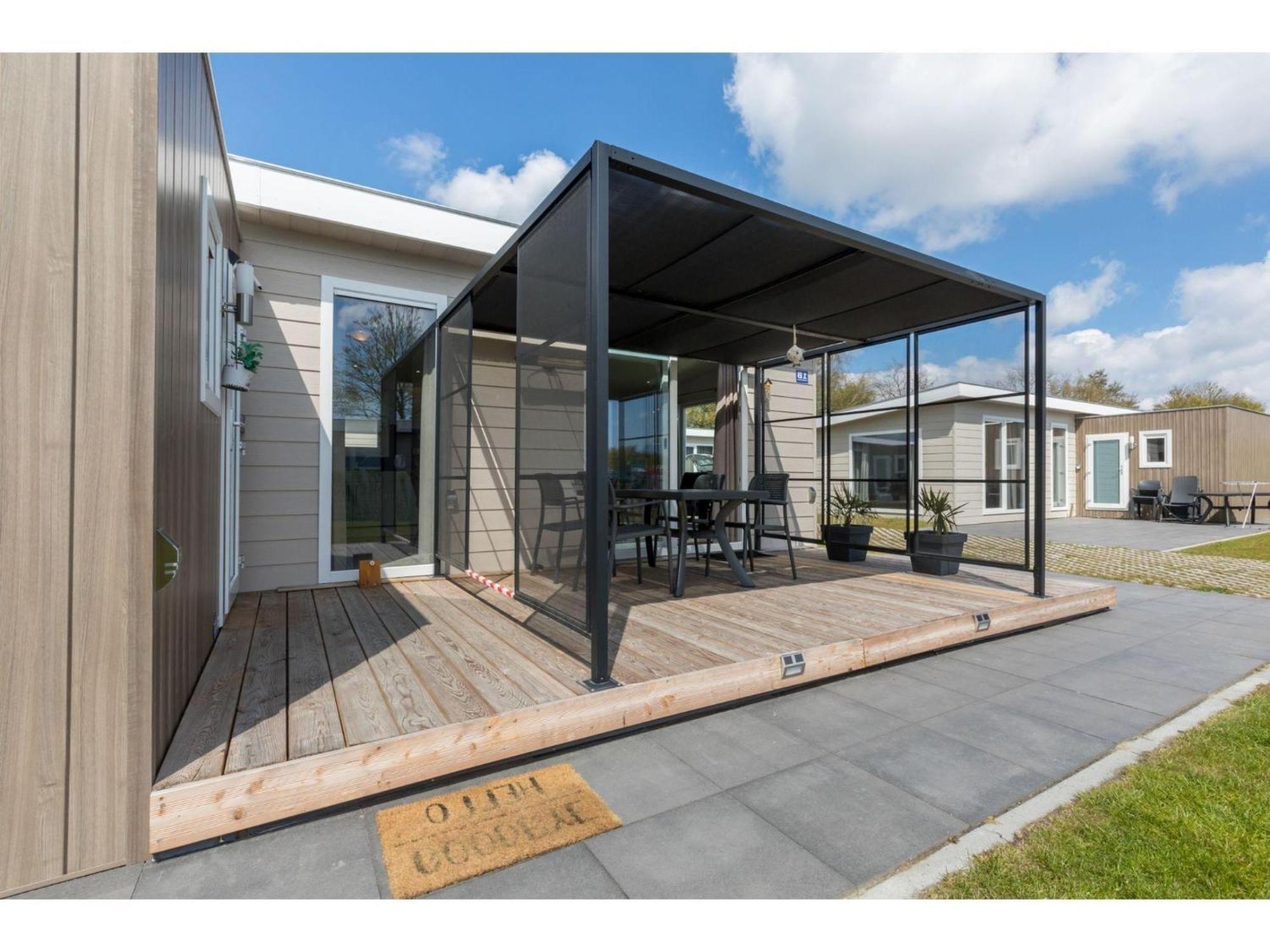 Energy Neutral And Sustainable Chalet, 10 Minutes From The Oosterschelde * Heinkenszand